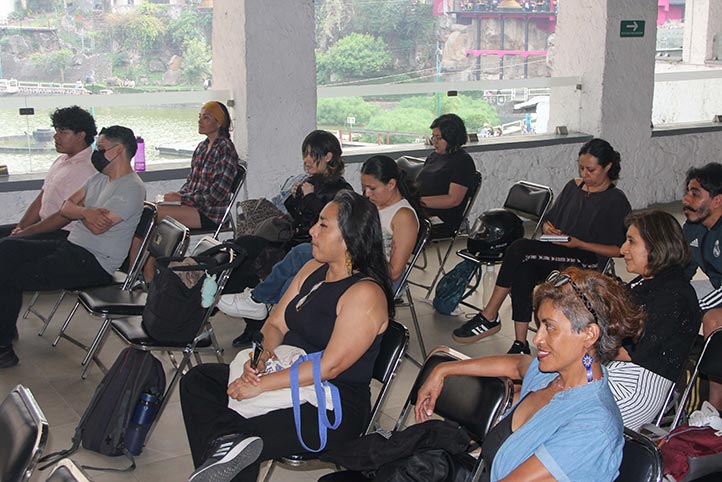 El conversatorio estuvo dirigido a la comunidad estudiantil de la Facultad de Teatro y público interesado en el tema 