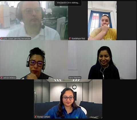 Docentes de la Facultad de Danza y personal de la Dirección General de Vinculación apoyaron a la estudiante para el desarrollo de su propuesta recepcional