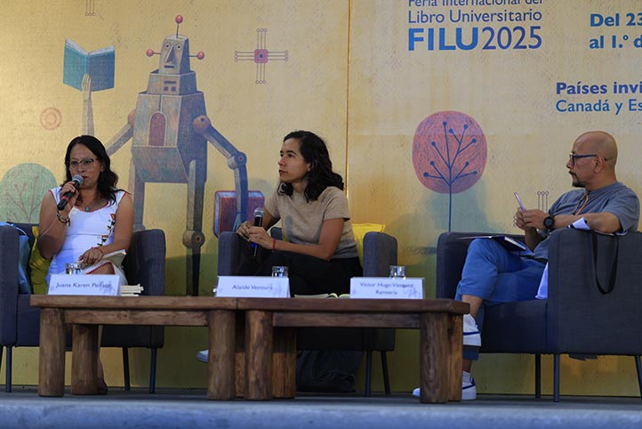 Juana Karen Peñate, Alaíde Ventura y Víctor Hugo Vásquez Rentería reflexionaron sobre la literatura en español y lenguas originarias 