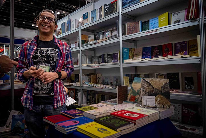 Libreros comentaron que la FILU vuelve gradualmente a la afluencia previa a la pandemia por COVID-19 