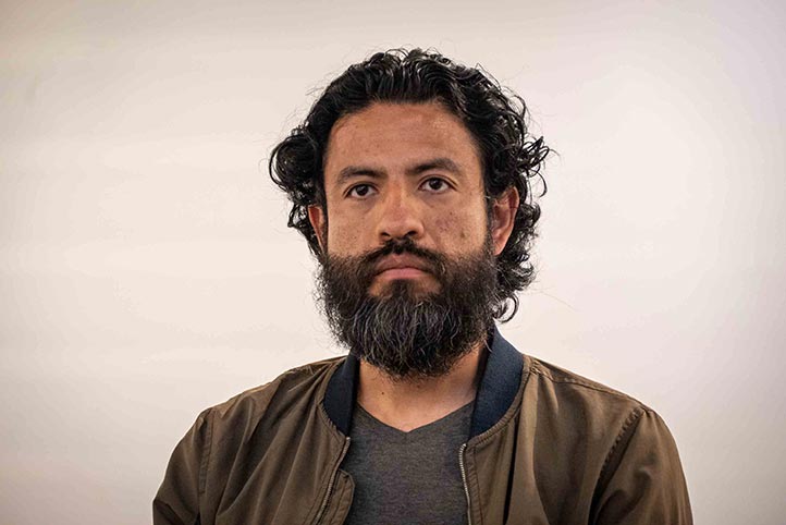 El pintor Jorge Navarro participó en el conversatorio “Pintura y testimonio” 