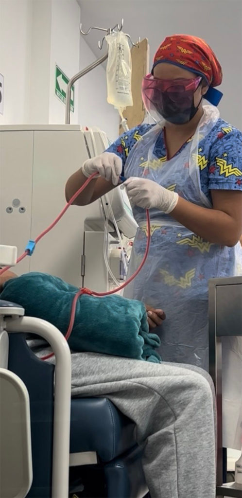 El interés en el tema surgió porque la especialista laboraba como enfermera operativa de una clínica de hemodiálisis  