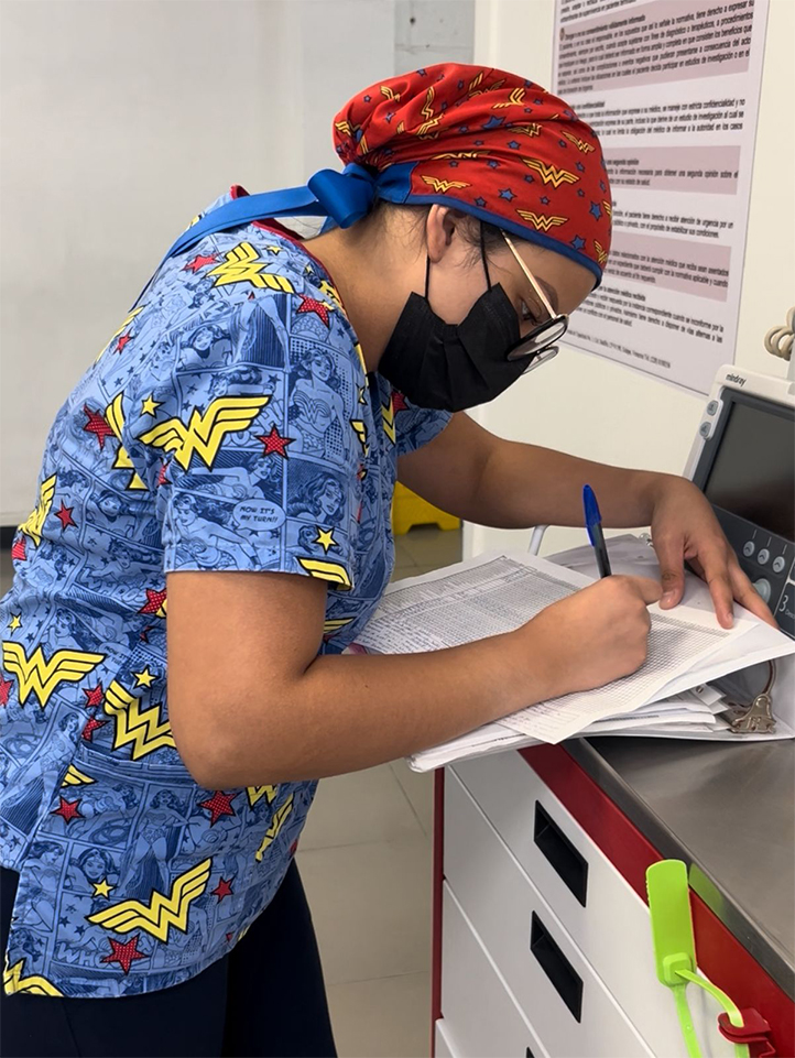 Desarrollar el proyecto le llevó aproximadamente ocho meses que incluyeron la elaboración, prueba y aplicación de dos instrumentos de análisis a 27 personas 