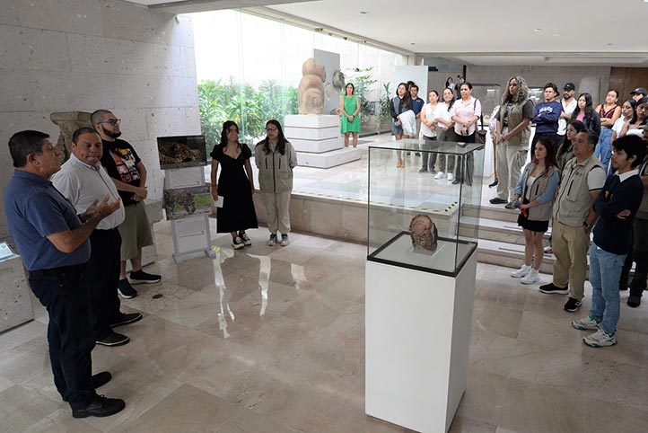 En el MAX se abrió al público la exposición fotográfica Habitar con otros. De la memoria simbólica al cuidado ético 