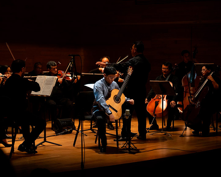 José Eduardo Salmerón Gutiérrez, ganador del cuarto lugar dentro del 11° Concurso Nacional de Guitarra del FIGM 