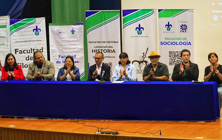 Los directores y directoras de las facultades de la Unidad de Humanidades  