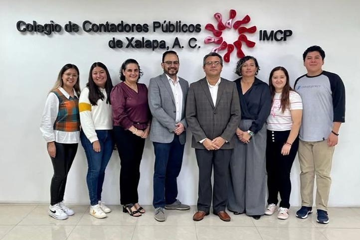 Estudiantes de la Facultad de Contaduría y Administración participaron en evento organizado por el Colegio de Contadores Públicos 