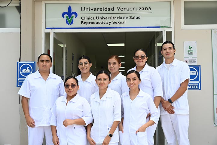 10 estudiantes de la Facultad de Enfermería de la Universidad Autónoma de Tamaulipas, llegaron a la CUSRS de la UV, como parte del Promuv 