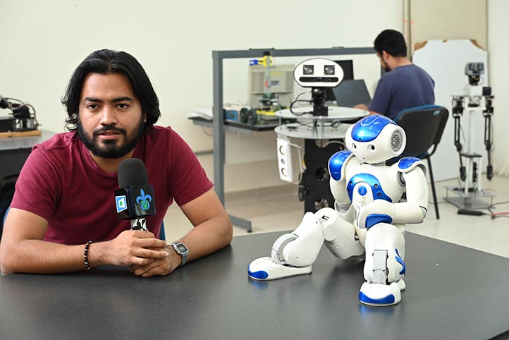 Hermosilla Díaz dijo que la UV y el IIIA tienen fortalezas que les permite estar a la par que instituciones del extranjero 