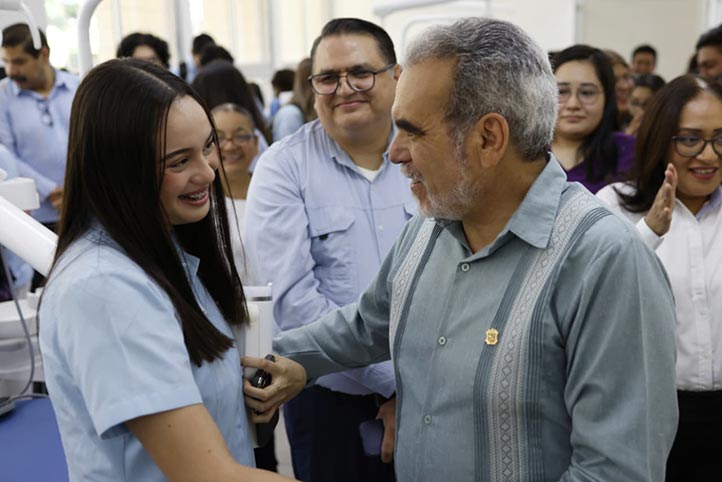 El rector Martín Aguilar Sánchez subrayó que esta obra ratifica el compromiso de la universidad pública como promotora del bienestar social 
