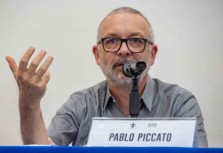 Piccato es integrante de la Academia Mexicana de la Historia y profesor de la Universidad de Columbia 