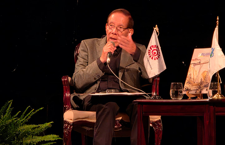 Mario Muñoz, director de la revista La Palabra y el Hombre 