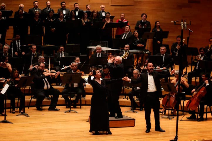 Fundado en 1950, es uno de los conjuntos corales más antiguos y destacados de México