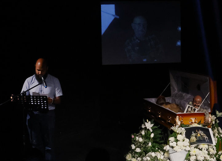 Su hijo Aureliano Castillo León agradeció la presencia y cariño de las y los asistentes al homenaje de su padre 