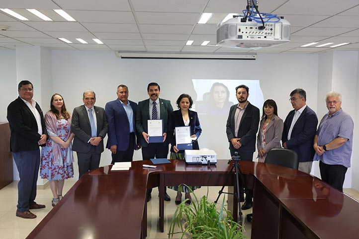 El acto protocolario se realizó en apego de lo establecido en la Ley de Autonomía, la Ley Orgánica y el Reglamento de la Junta de Gobierno de la UV