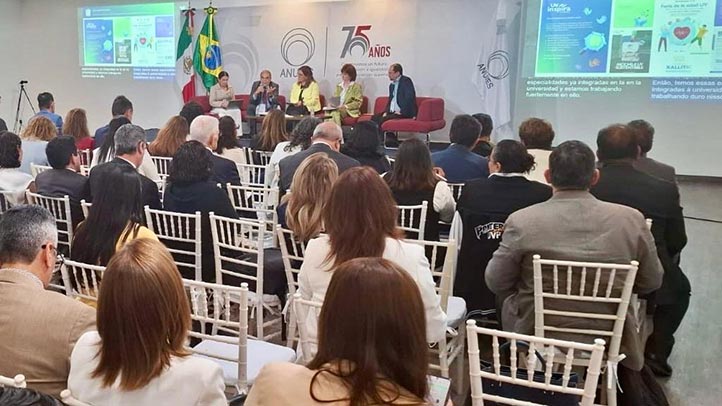 El Rector de la UV dictó la ponencia “Hacia una universidad pública del futuro: inclusión y equidad como ejes de transformación”