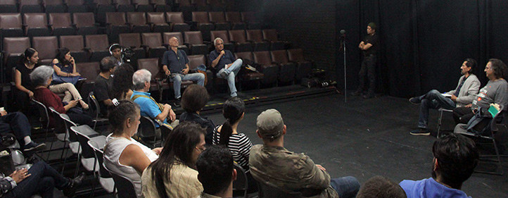 La Caja se convirtió en un espacio de evocación y celebración de Francisco Beverido y Jorge Castillo