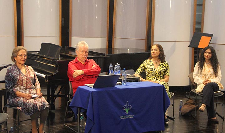 Jesús Suaste y profesoras de la facultad hablaron sobre salud vocal y emocional 