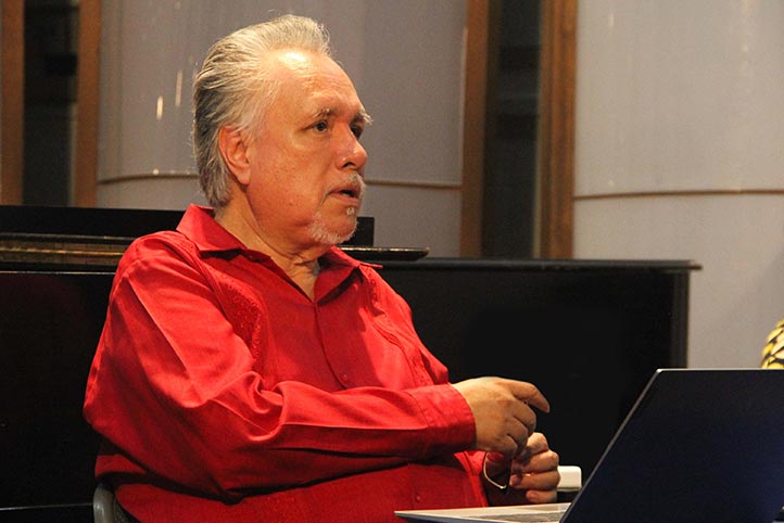 Jesús Suaste, barítono con más de 40 años de trayectoria artística 