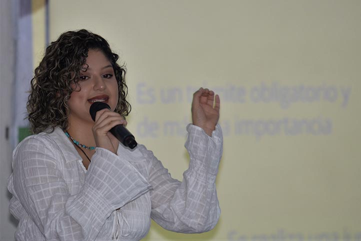 Carmen Hernández realizó un semestre en la Pontificia Universidad Javeriana de Bogotá en Colombia 