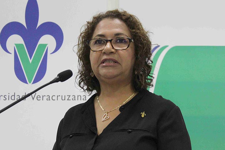 Liliana Cuervo López, vicerrectora de la región Poza Rica-Tuxpan, destacó que el propósito es claro: fortalecer la investigación como eje fundamental del desarrollo regional 
