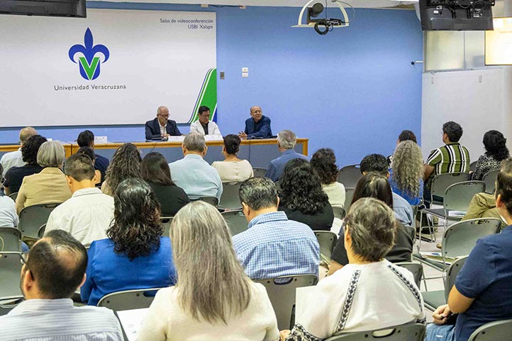 Con motivo del 38 aniversario del Instituto de Investigaciones Biológicas, la USBI fue sede del Foro “Raíces y rutas de la ciencia” 