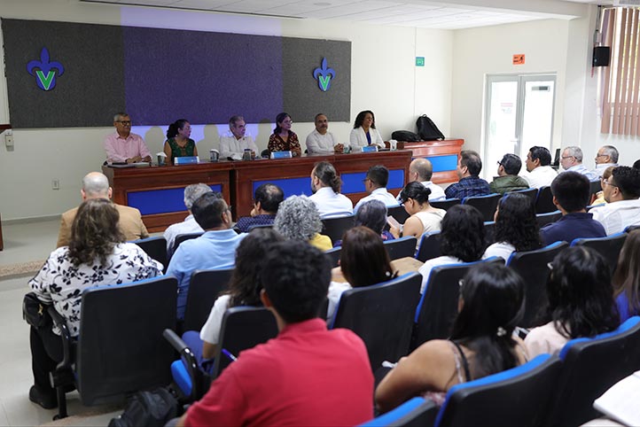 El rector Martín Aguilar Sánchez inauguró el 3er Simposio de Matemáticas y Polímeros en la Facultad de Ciencias Químicas de la UV, región Coatzacoalcos - Minatitlán 
