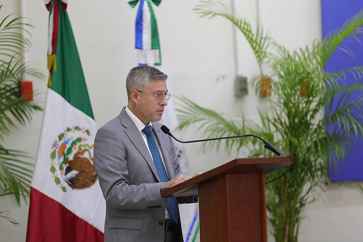 El vicerrector habló sobre la inauguración de nuevas obras en las facultades de Medicina, Odontología e Ingeniería, además de espacios deportivos y el comedor universitario 