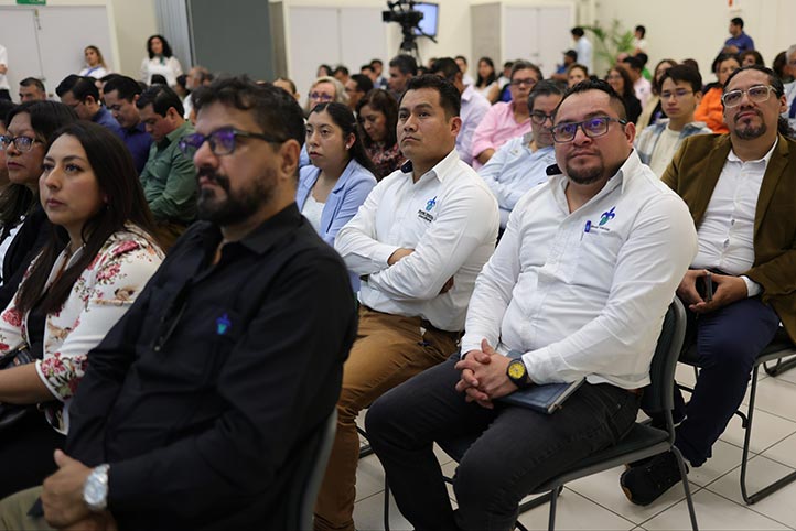 Las y los presentes atestiguaron la presentación de logros, entre los que destacó el aumento de la matrícula y el impulso a la investigación 