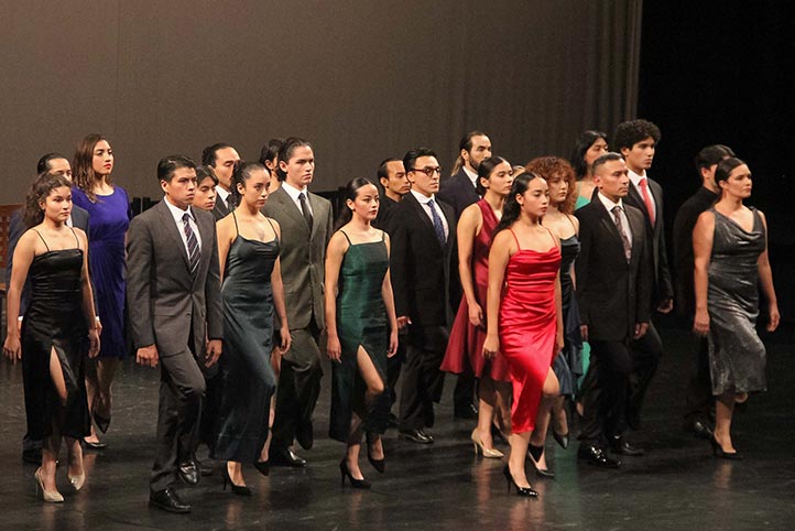 Entre los festejos estuvo la función especial de fragmentos de la pieza Kontakthof 