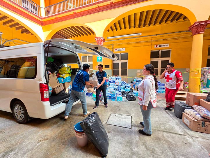 Víveres acopiados en la región fueron entregados a la Cruz Roja Mexicana delegación Orizaba 