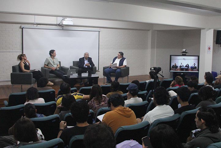 Académicos participaron en el conversatorio “La gestión de la paz en las IES y su impacto en la comunidad” 