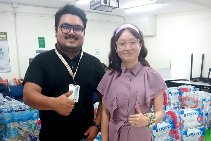 Sigfrido Alaluf y Rebeca Jiménez participaron en el acopio y clasificación de víveres 