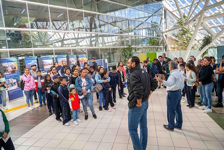 Niñas y niños conocieron las salas de lectura y la forma en la que se clasifican los libros 