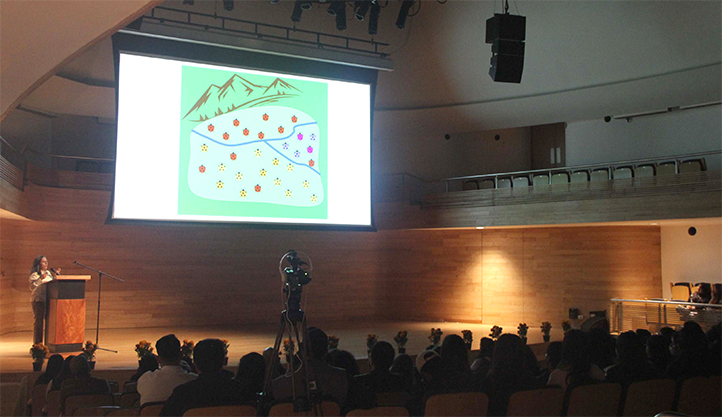 La especialista dijo que el potencial evolutivo depende de la variabilidad genética, sin ella las poblaciones no pueden adaptarse 