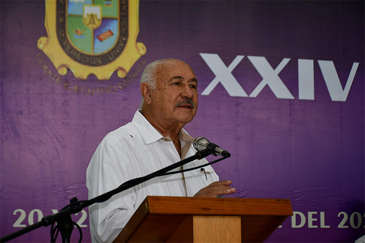 Enrique Levet, secretario general del Fesapauv y presidente de la Contu