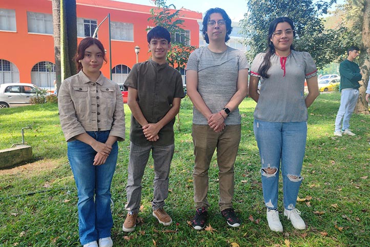 Miriam Ramírez, Álvaro Barradas, César González y Michelle Tamariz