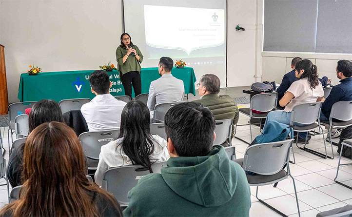 Oreth Montero Ruiz ofreció la conferencia “La genética en la química clínica” 