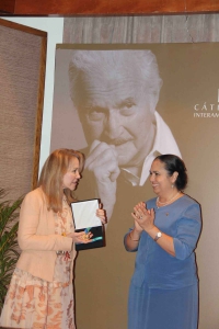 "Carlos Fuentes fue un amante de la cultura Olmeca y de nuestro museo”: Rectora