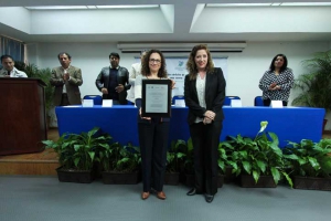 Leticia Rodríguez Audirac recibió el documento oficial