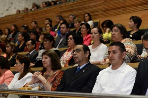 Académicos, decanos y estudiantes de todas las regiones atendieron el informe