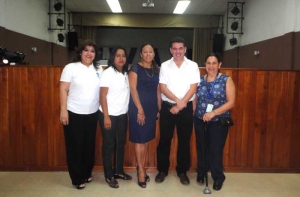 Miembros de la Facultad con Alberto Ramírez Martinell