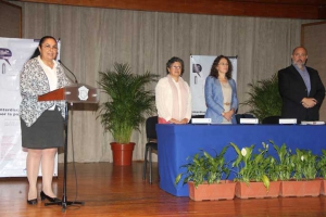 Sara Ladrón de Guevara inauguró los "Diálogos interdisciplinarios por la paz"