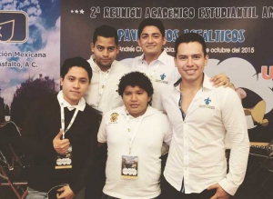 Estudiantes de séptimo y noveno semestre conformaron el equipo