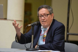 El narrador participó en el Coloquio Veracruzano de Otoño