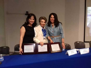 Las universitarias homenajeadas