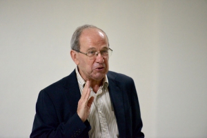 Javier Echeverría Ezponda