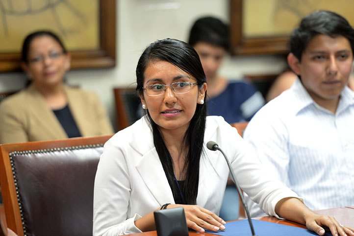 Yenny Ivette Murrieta Hernández habló a nombre de los galardonados