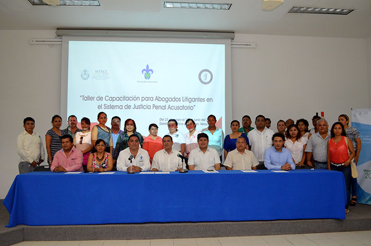 Participan más de 20 abogados de diversos municipios