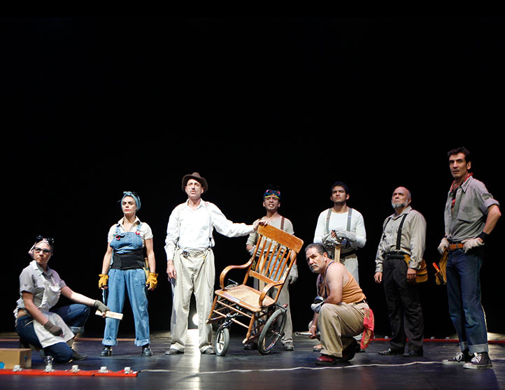 Tiene un elenco de 25 actores